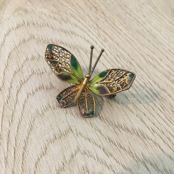 • VTG Butterfly Brooch • - Picture 3 of 8
